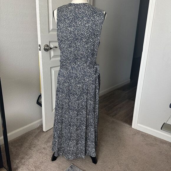 Threads 4 Thought Wrap Dress Navy Blue and White Polka Dot - Picture 6 of 6